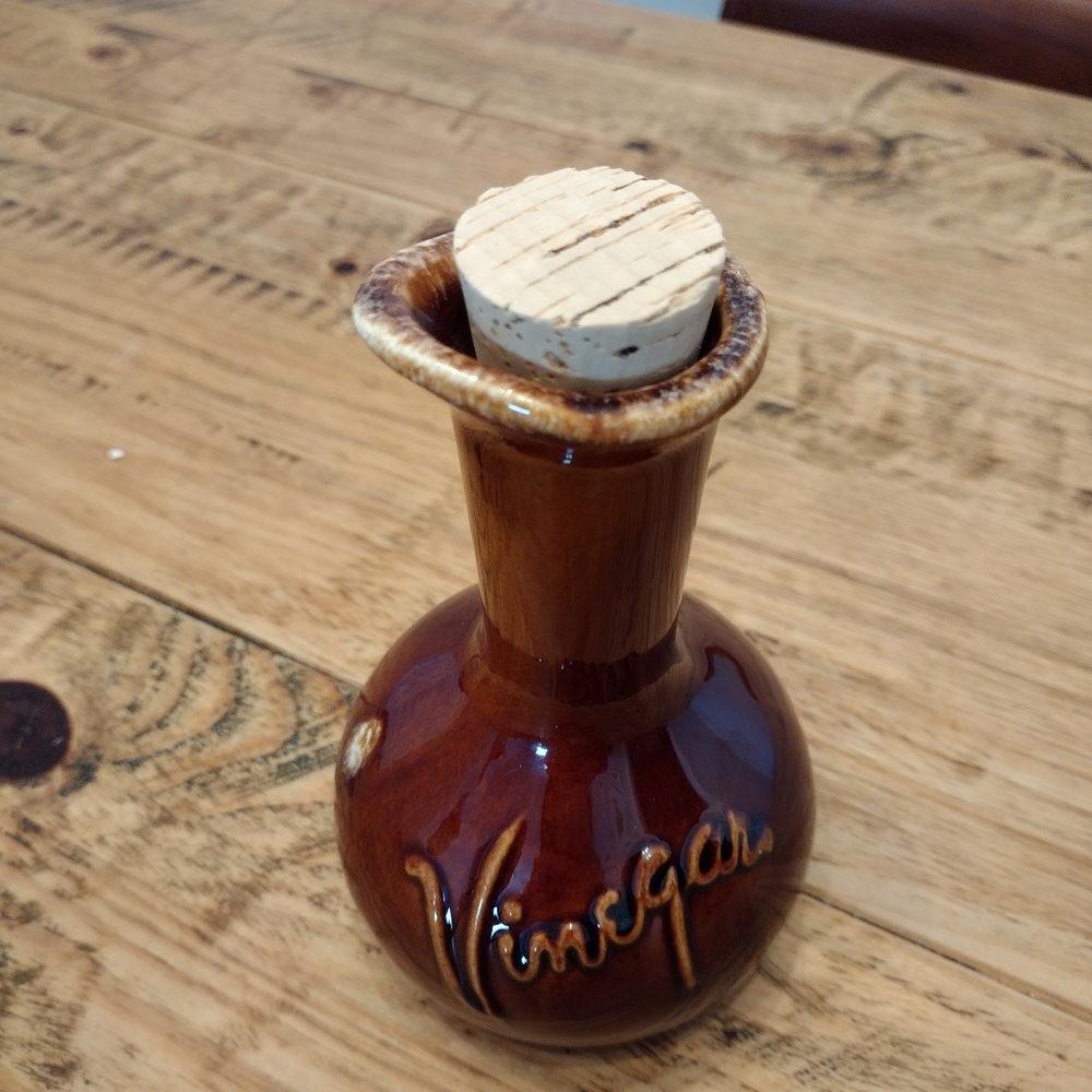Vintage Hull Vinegar Cruet W/ Cork Stopper - Picture 7 of 15